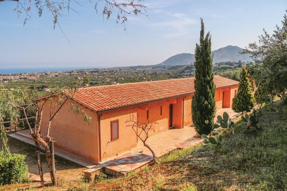 Photo of Outdoor in Campofelice di Roccella