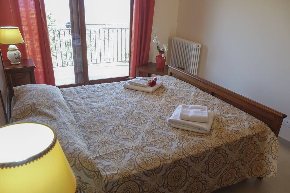 Photo of Bedroom in Lascari