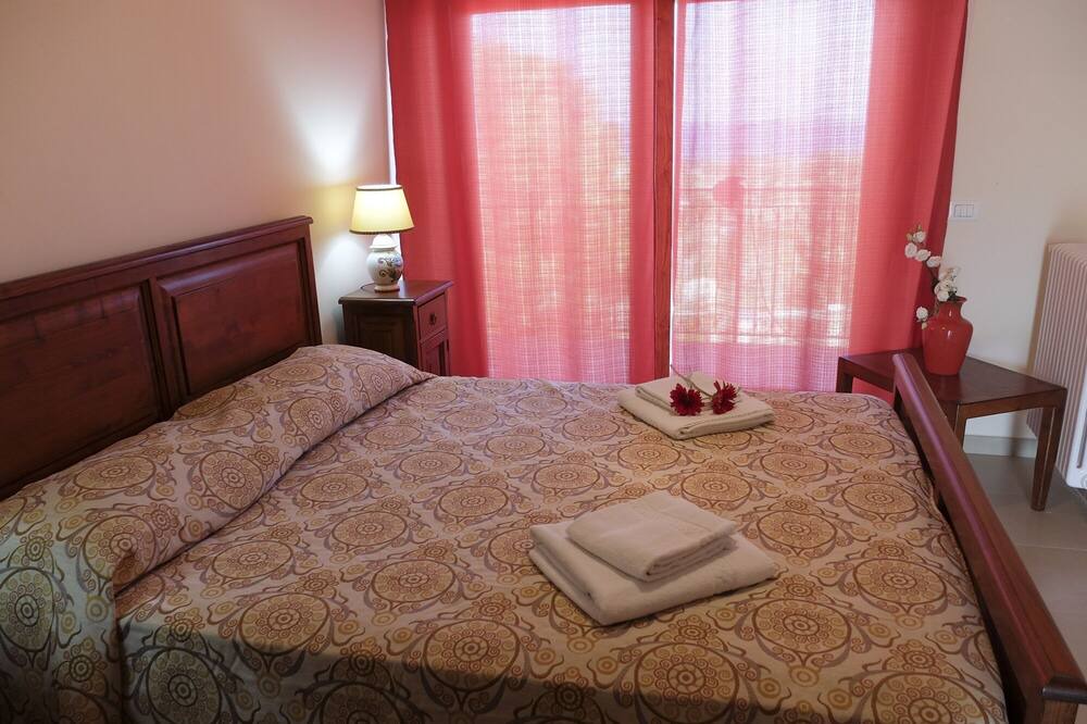 Photo of Bedroom in Lascari