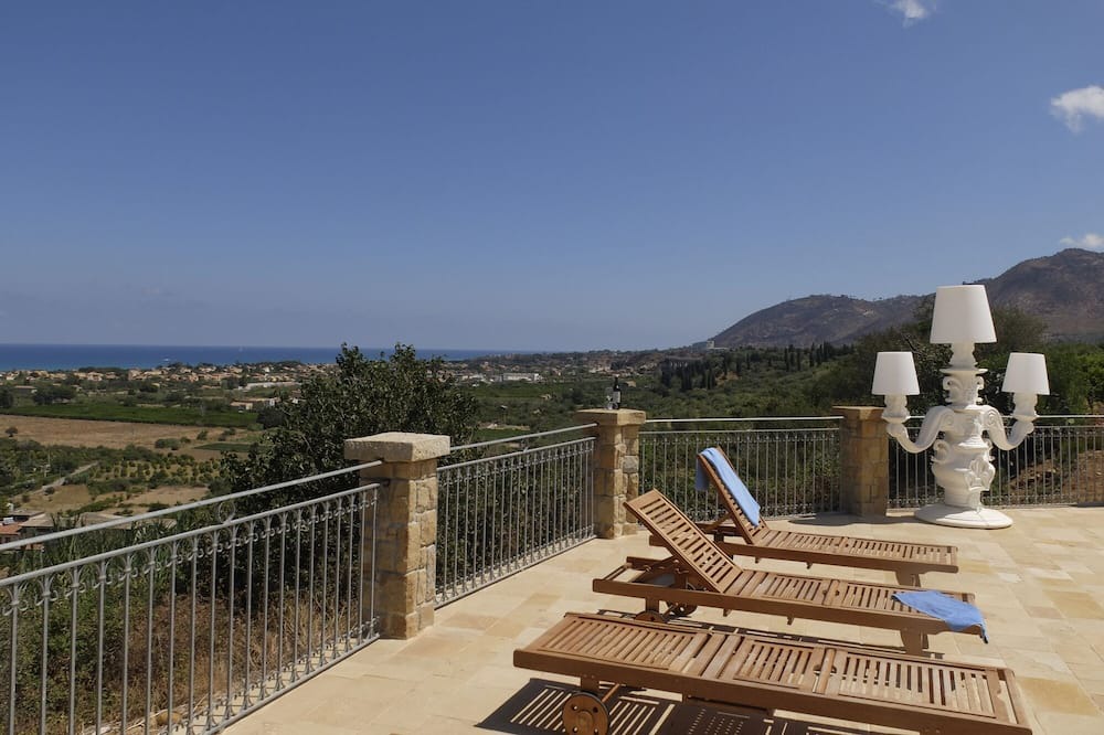 Photo of Patio Balcony in Lascari