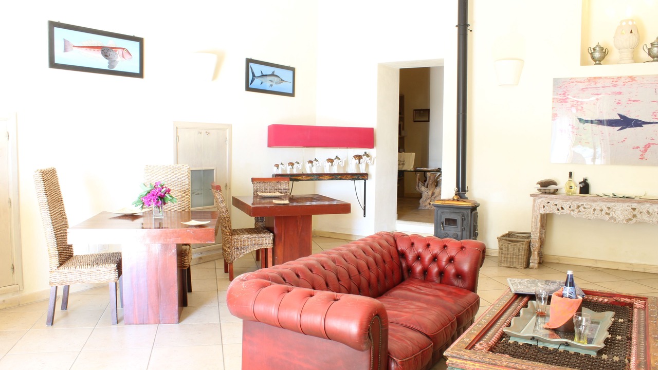Photo of Others in Noto