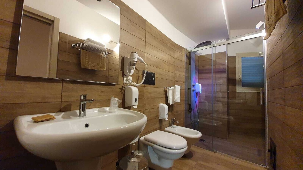 Photo of Bathroom in Biancavilla