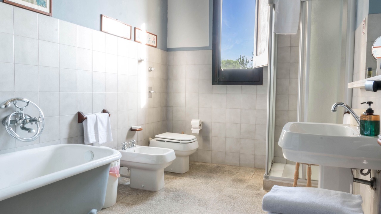 Photo of Bathroom in Petrosino