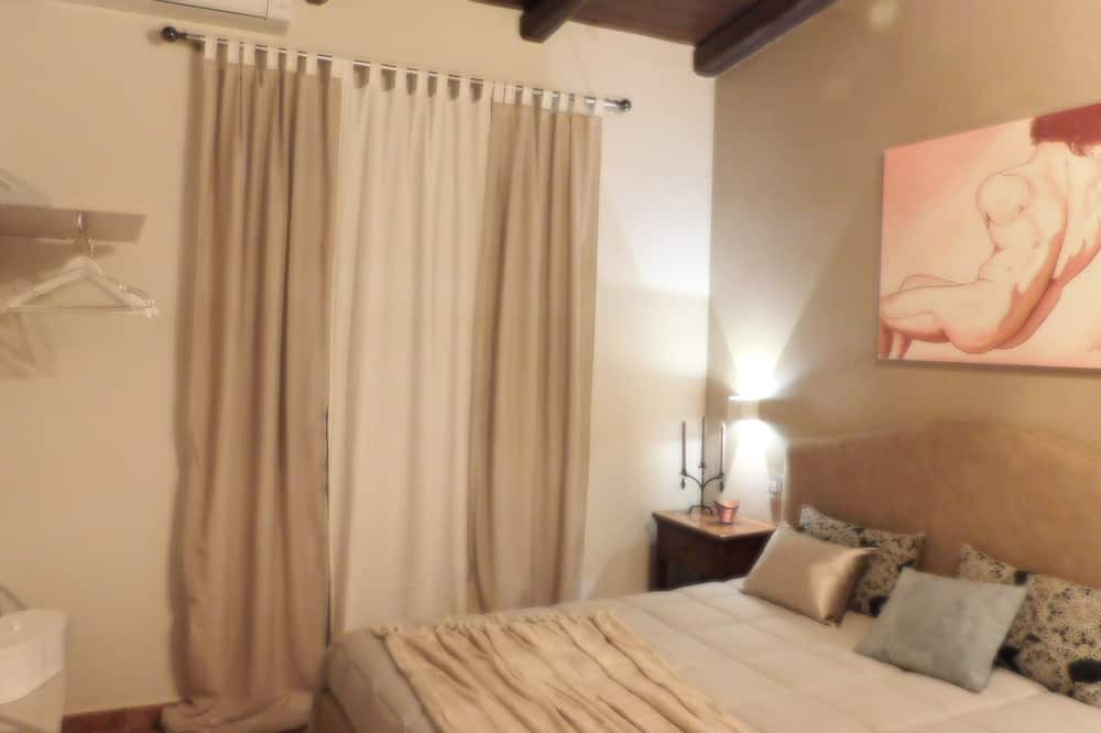 Photo of Bedroom in Favara
