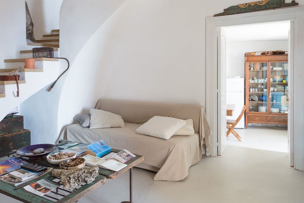 Photo of Livingroom in Filicudi