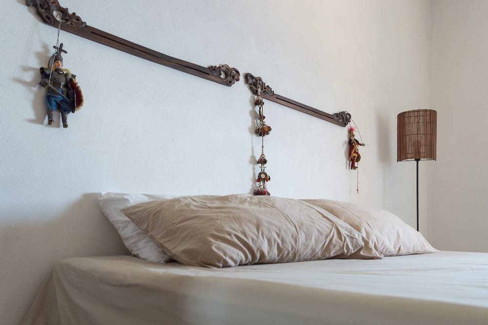 Photo of Bedroom in Filicudi
