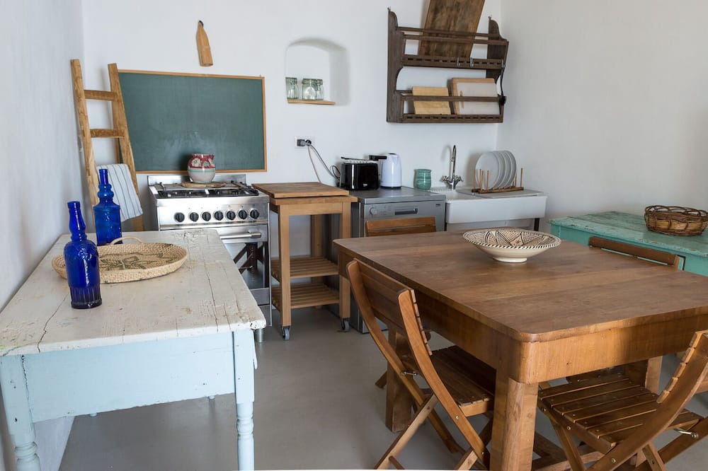 Photo of Kitchen in Filicudi