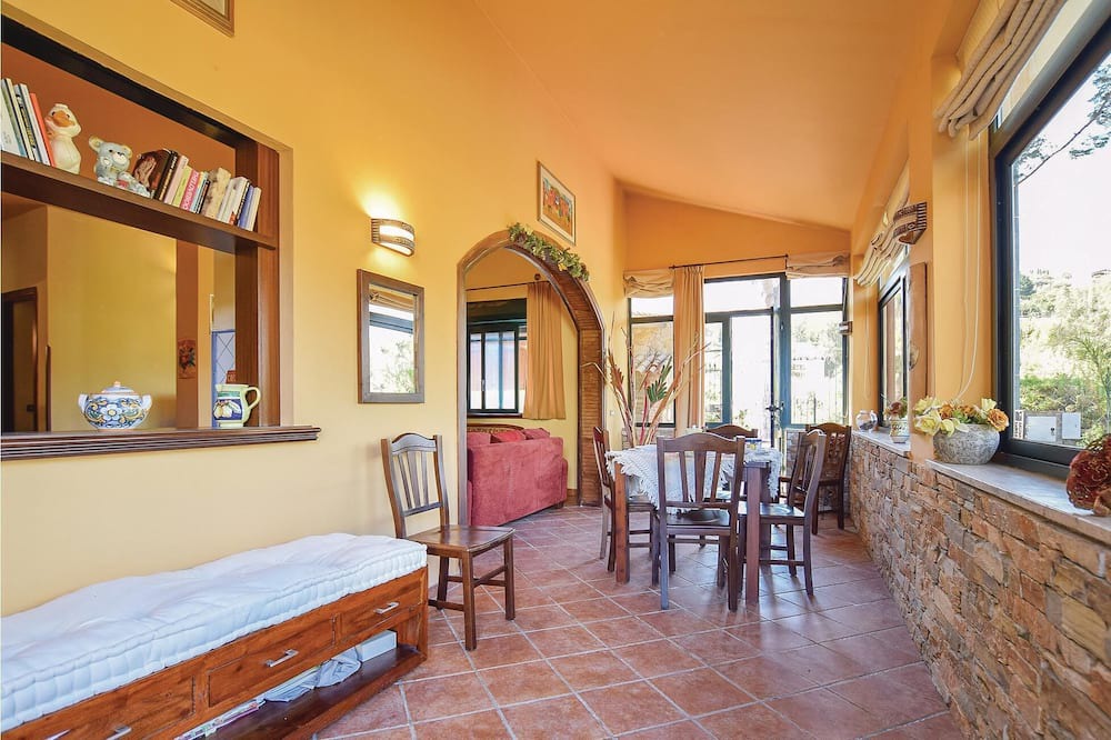 Photo of Bedroom in Torre Colonna-sperone