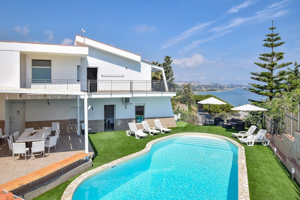 Photo of Outdoor in Torre Colonna-sperone