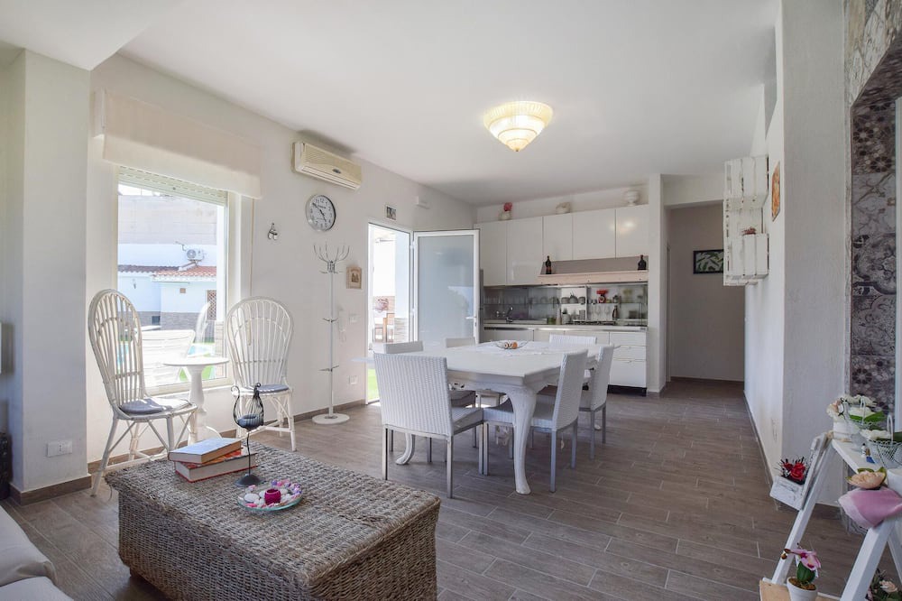 Photo of Bedroom in Torre Colonna-sperone