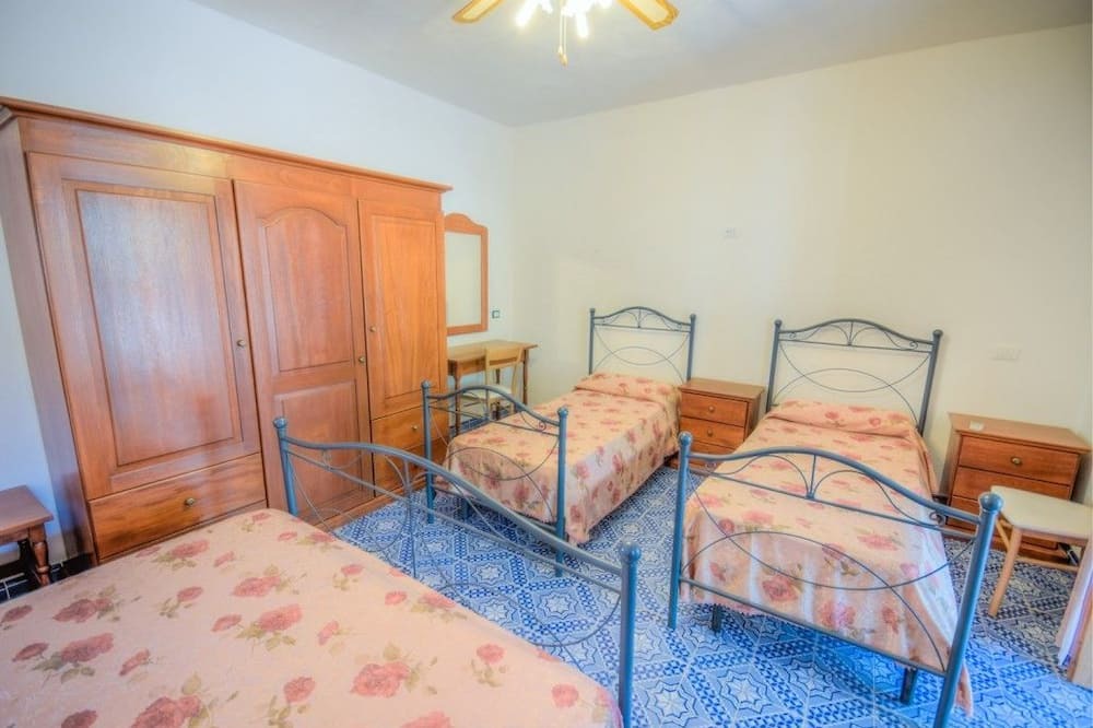 Photo of Bedroom in Leni
