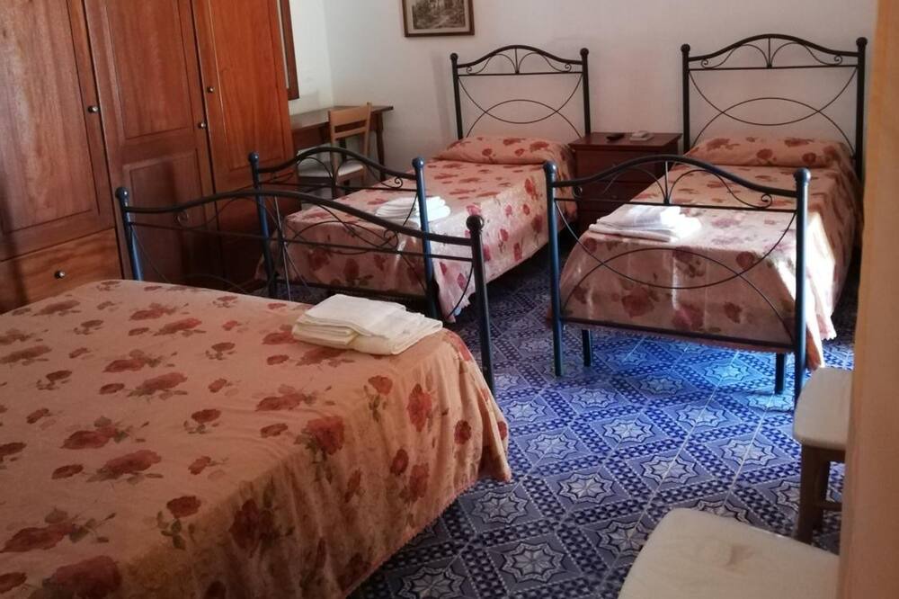 Photo of Bedroom in Leni
