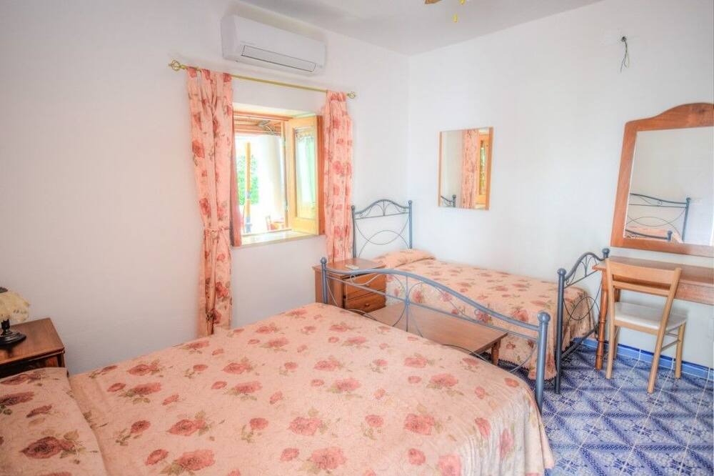 Photo of Bedroom in Leni