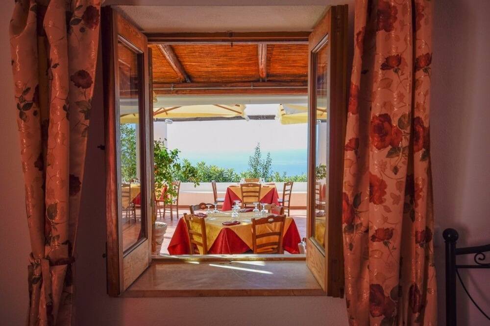 Photo of Bedroom in Leni
