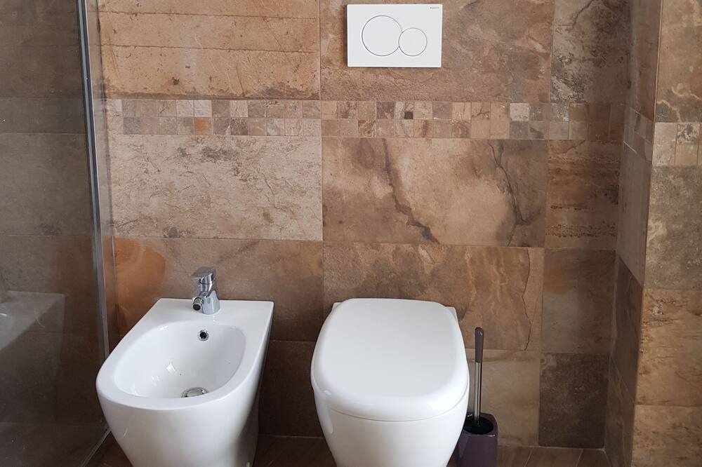 Photo of Bathroom in Nicolosi