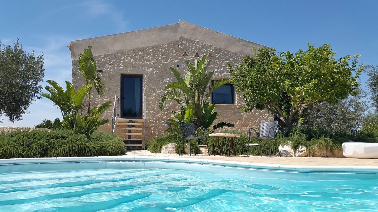 Photo of Outdoor in Naro