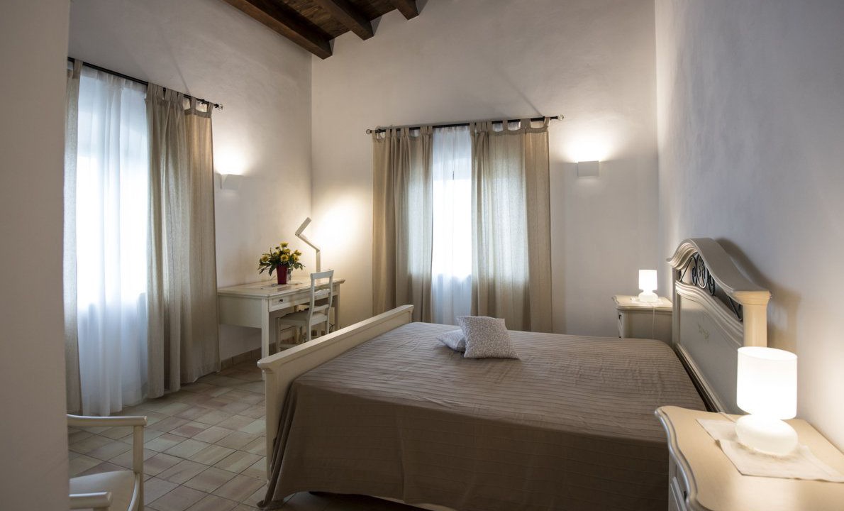 Photo of Bedroom in Naro