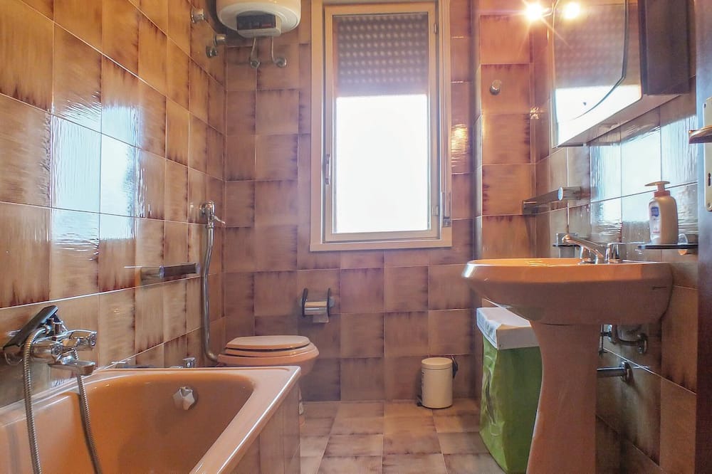 Photo of Bathroom in Salemi