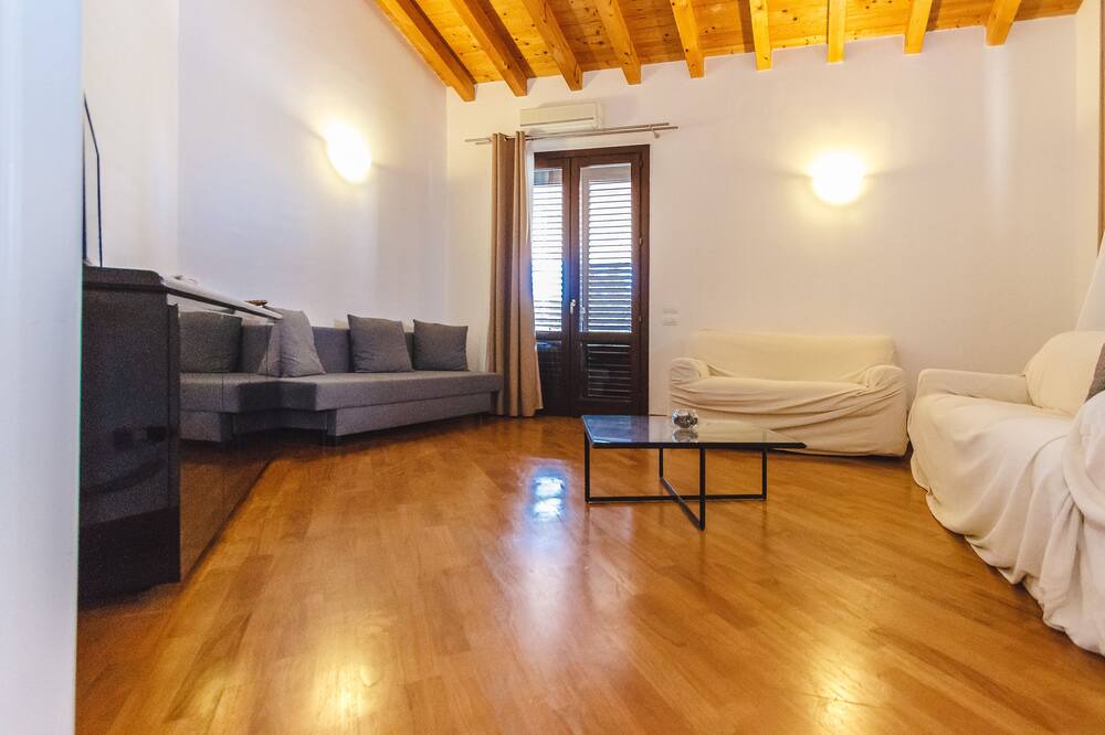 Photo of Livingroom in Isola
