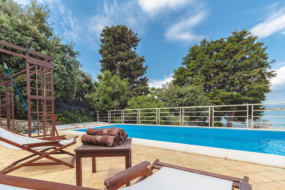 Photo of Outdoor in Isola
