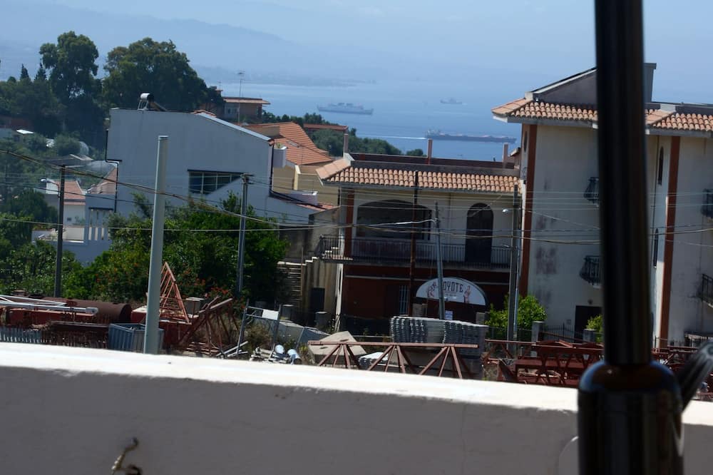 Photo of Patio Balcony in Capo Peloro