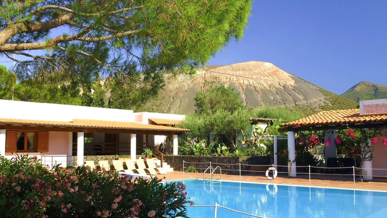 Photo of Outdoor in Vulcano Porto