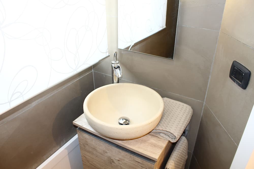 Photo of Bathroom in Capaci
