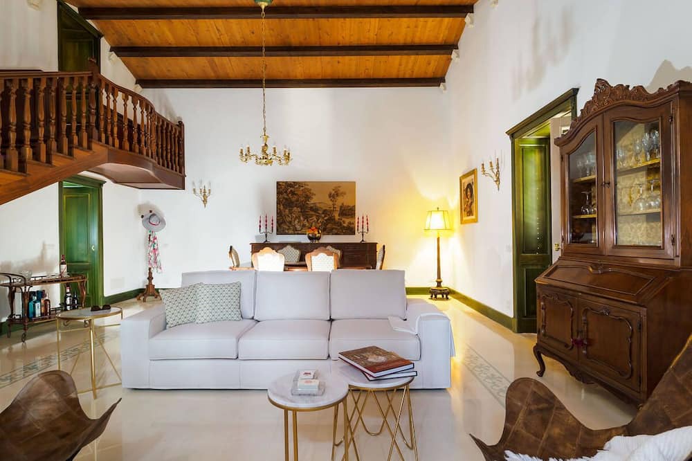 Photo of Livingroom in Fontane Bianche