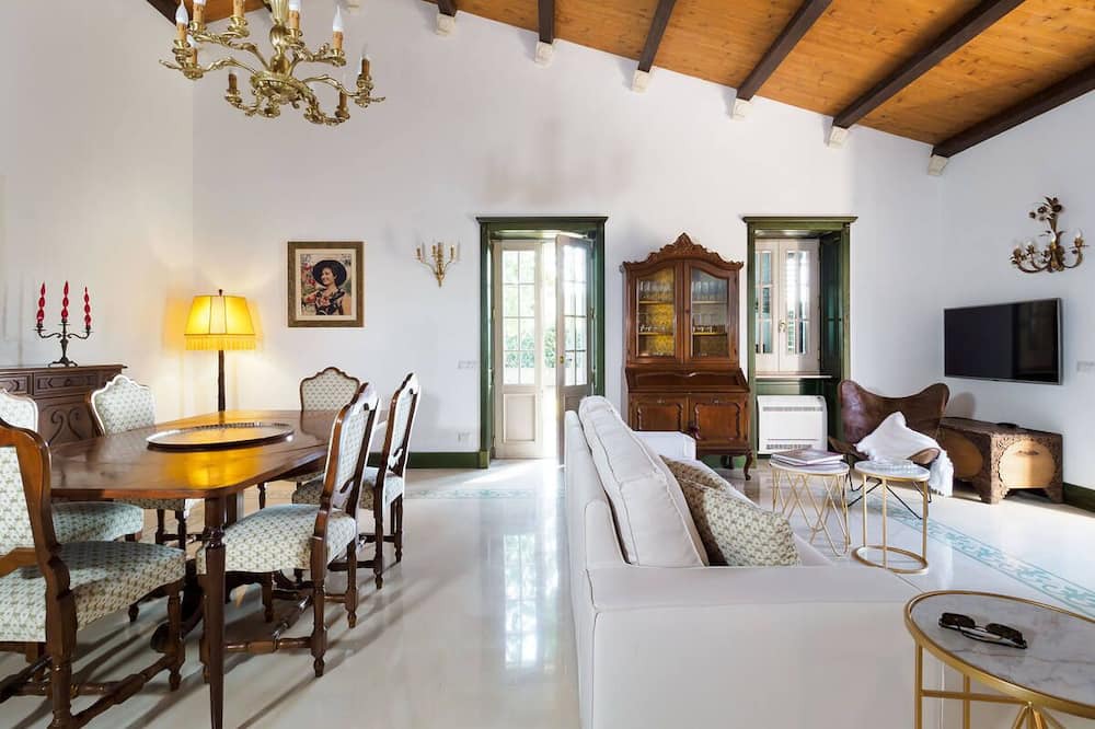 Photo of Livingroom in Fontane Bianche