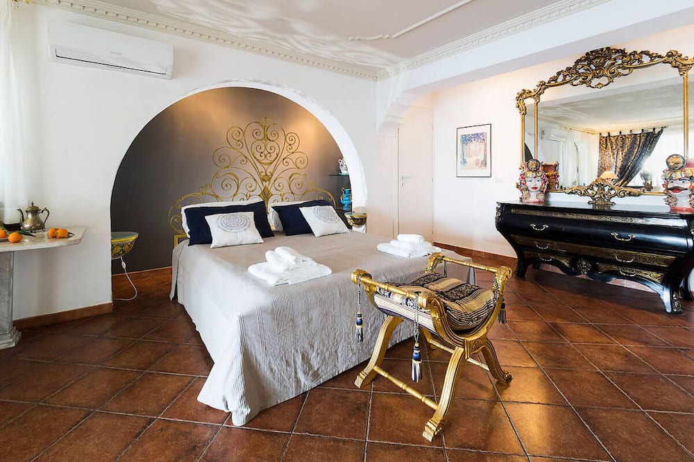 Photo of Bedroom in Letojanni