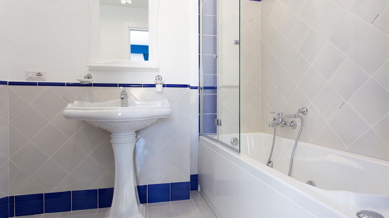Photo of Bathroom in Lipari Historic Centre