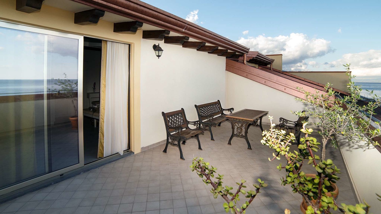 Photo of Patio Balcony in Santa Teresa di Riva
