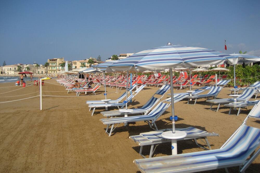 Photo of Others in Sampieri