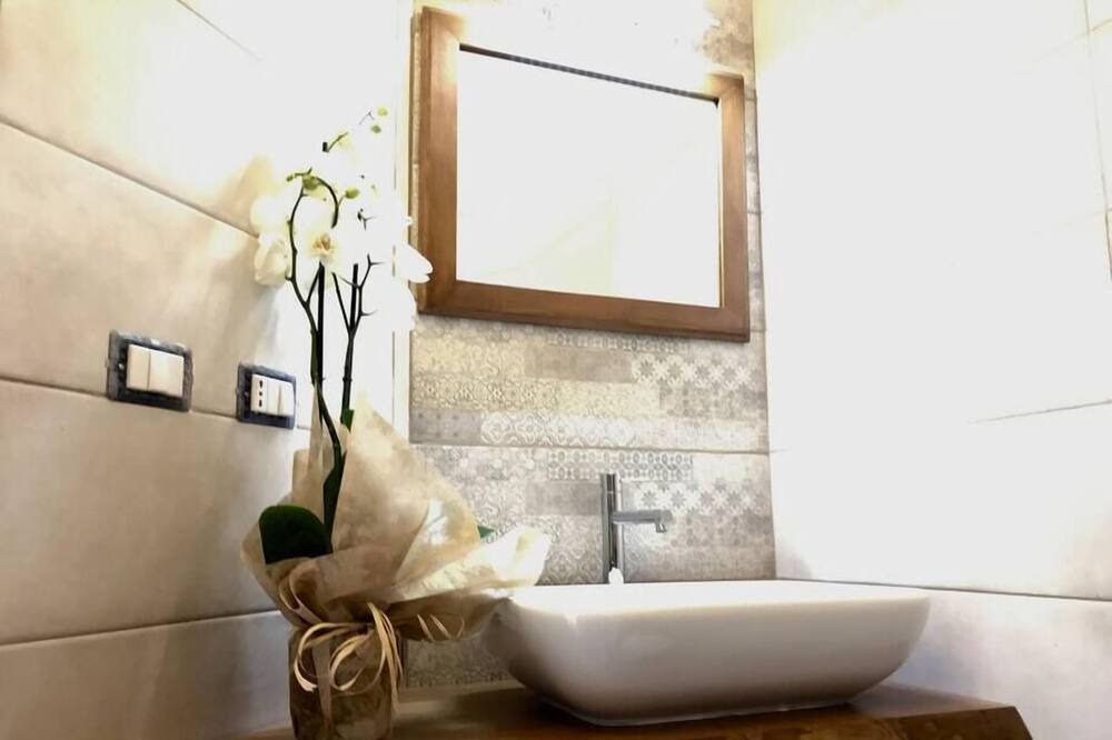 Photo of Bathroom in Mazzaro