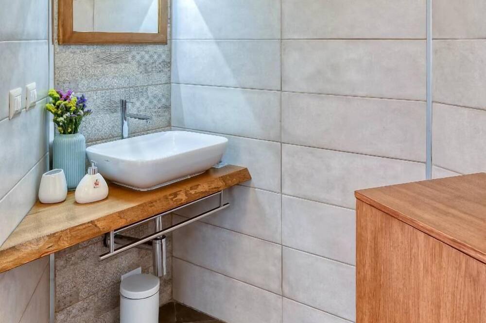 Photo of Bathroom in Mazzaro