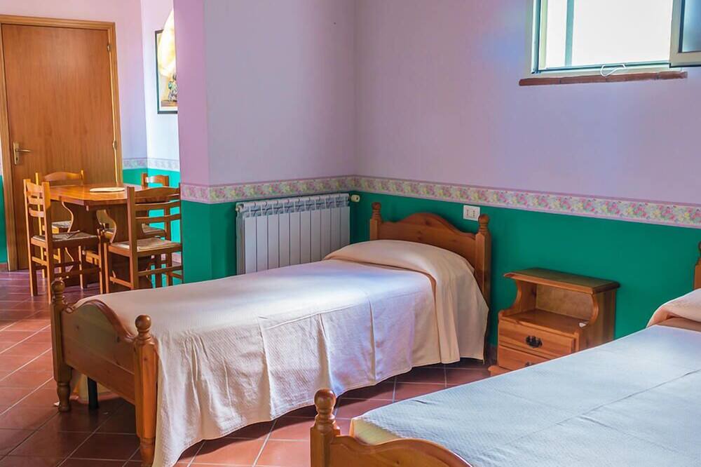 Photo of Bedroom in Naro