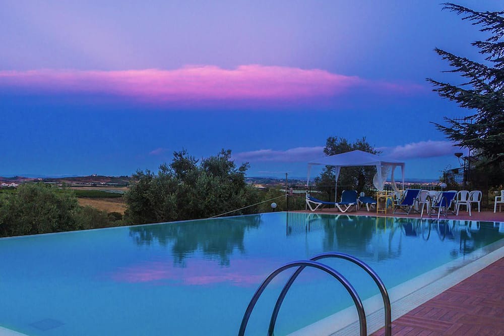 Photo of Outdoor in Naro