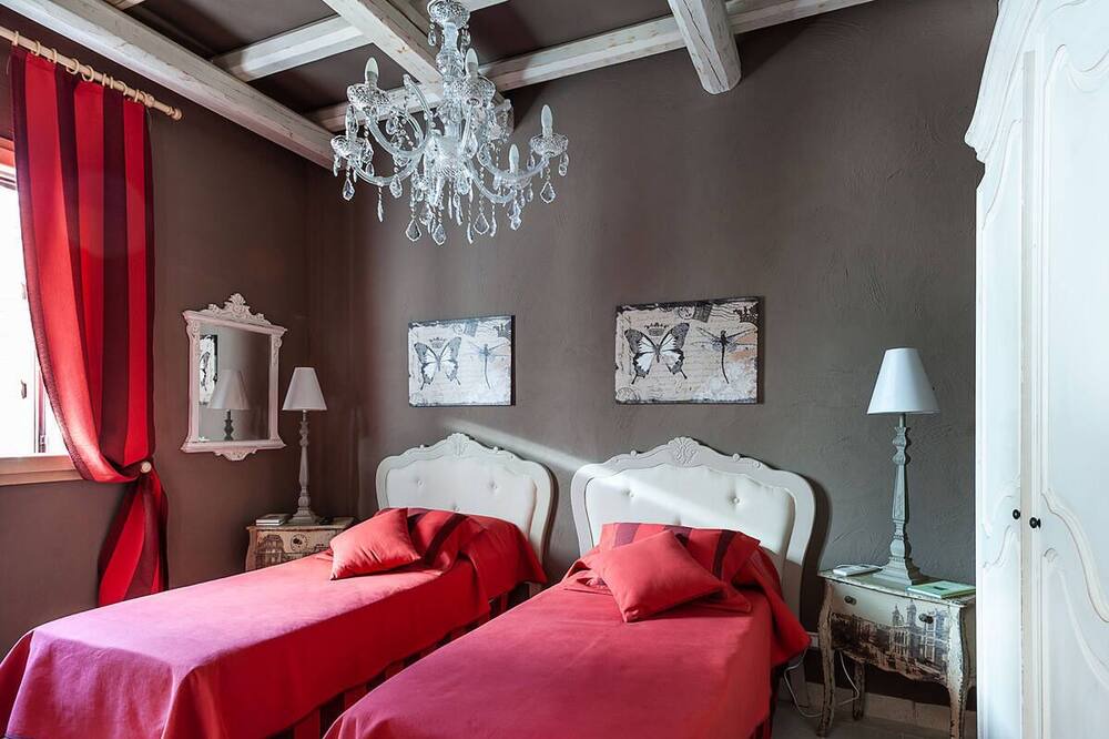 Photo of Bedroom in Marausa