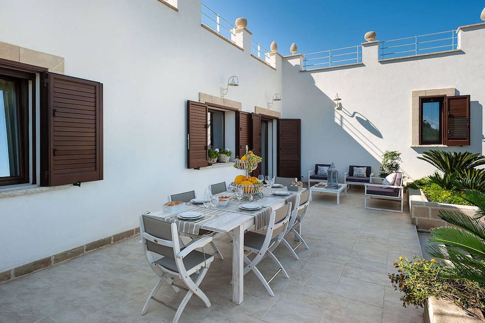 Photo of Patio Balcony in Marausa