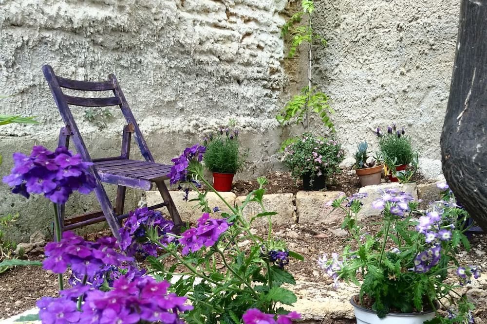 Photo of Outdoor in Tiche