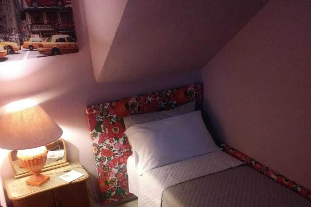 Photo of Bedroom in Tiche
