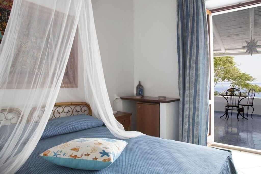 Photo of Bedroom in Panarea