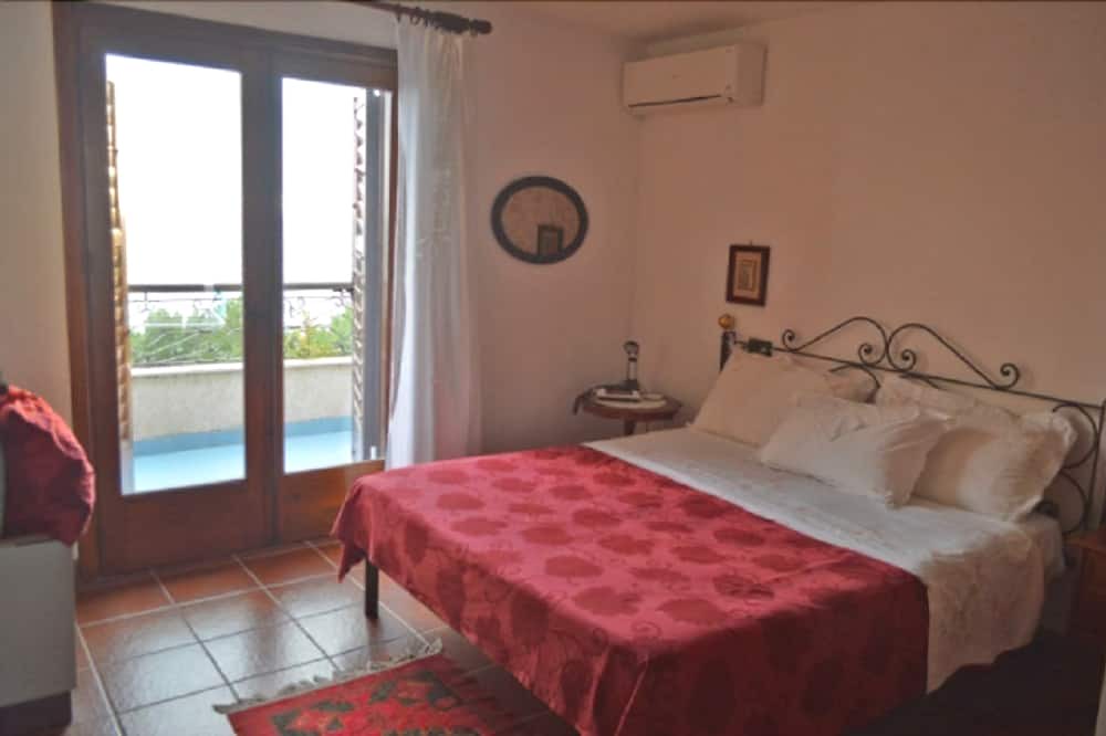 Photo of Bedroom in Licata