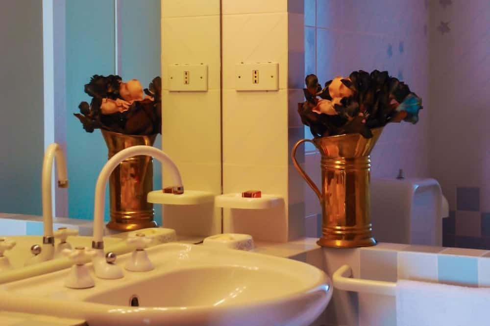 Photo of Bathroom in Licata