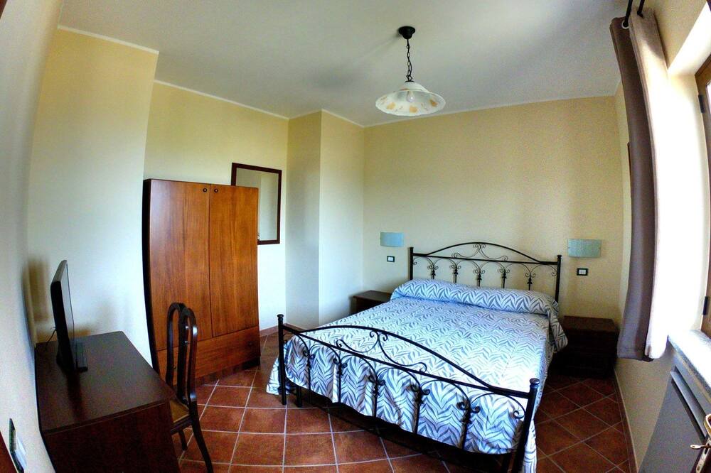 Photo of Bedroom in Satriano