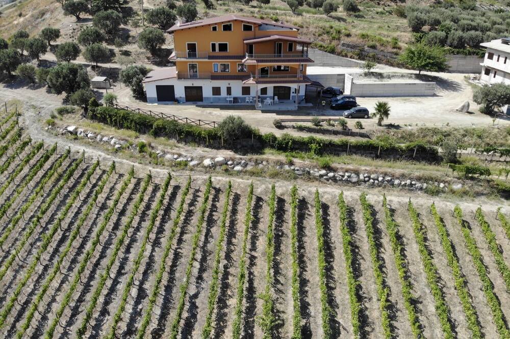 Photo of Outdoor in Satriano