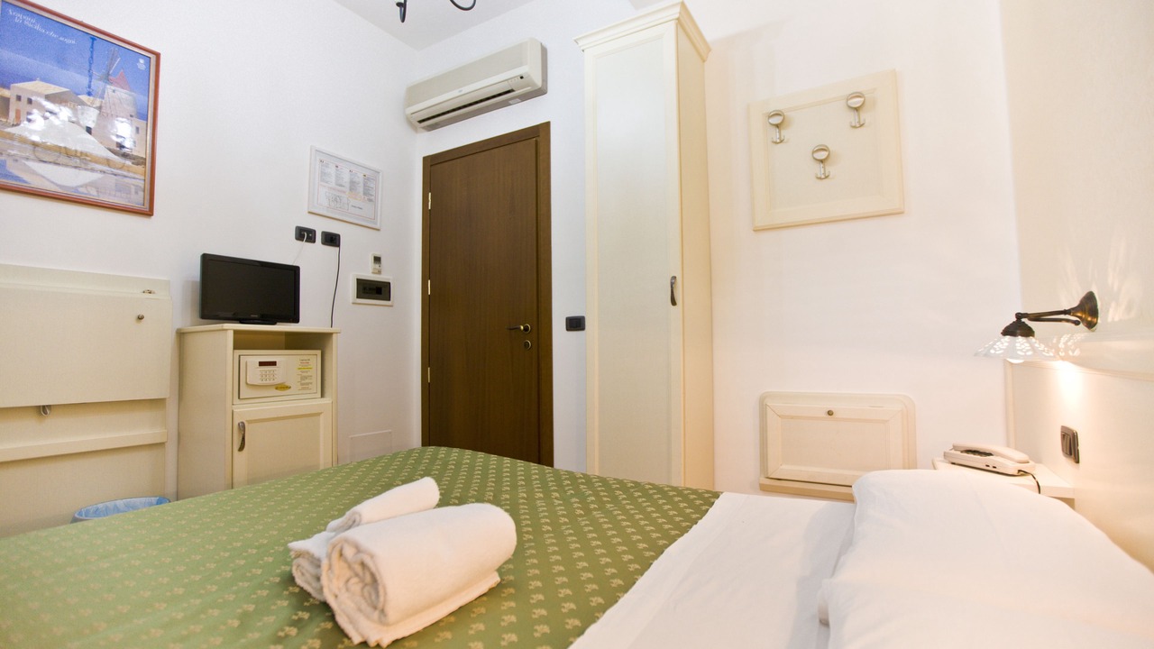 Photo of Bedroom in Paparella