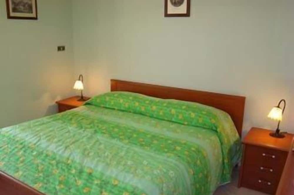 Photo of Bedroom in Piraino
