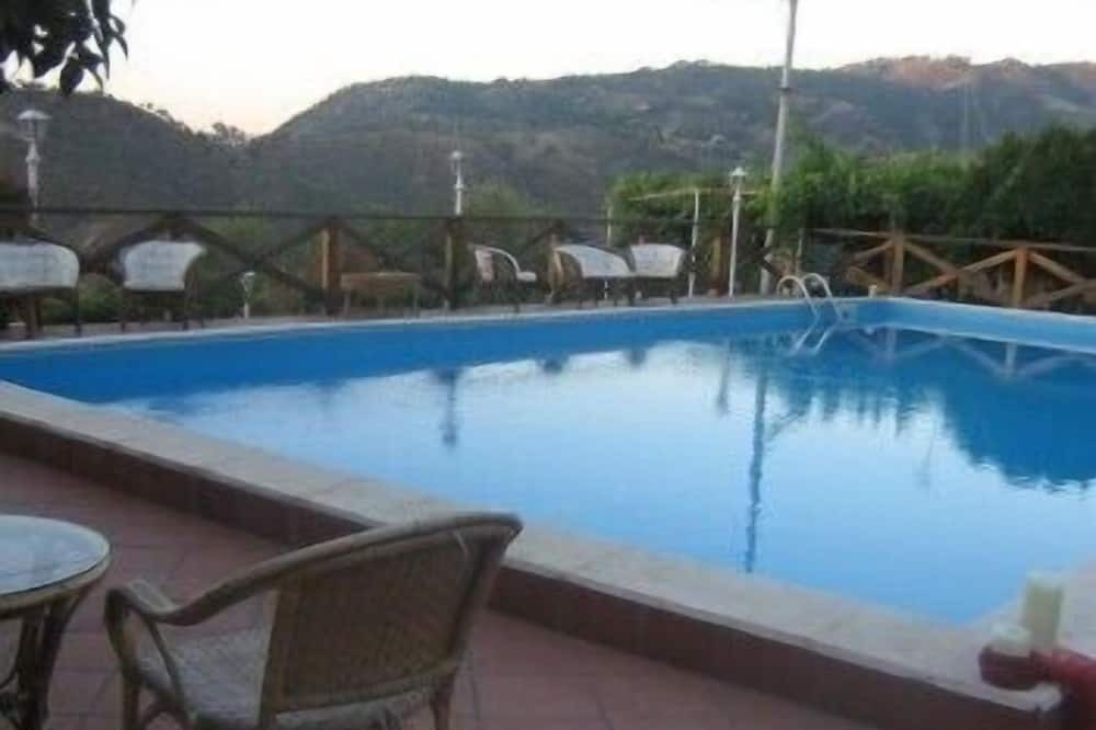 Photo of Outdoor in Patti