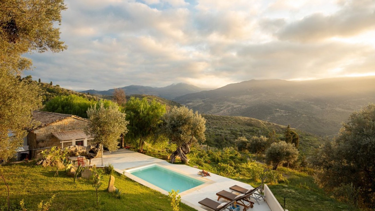Photo of Outdoor in Pettineo